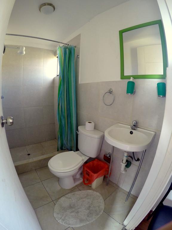 La Casa De Karla Hostel Lima Kültér fotó