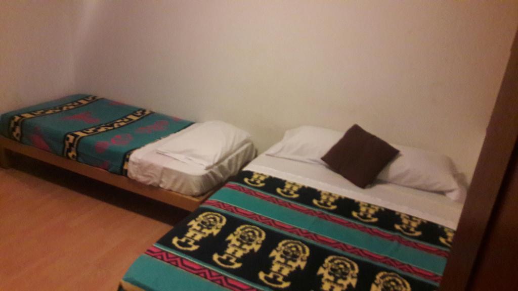La Casa De Karla Hostel Lima Kültér fotó