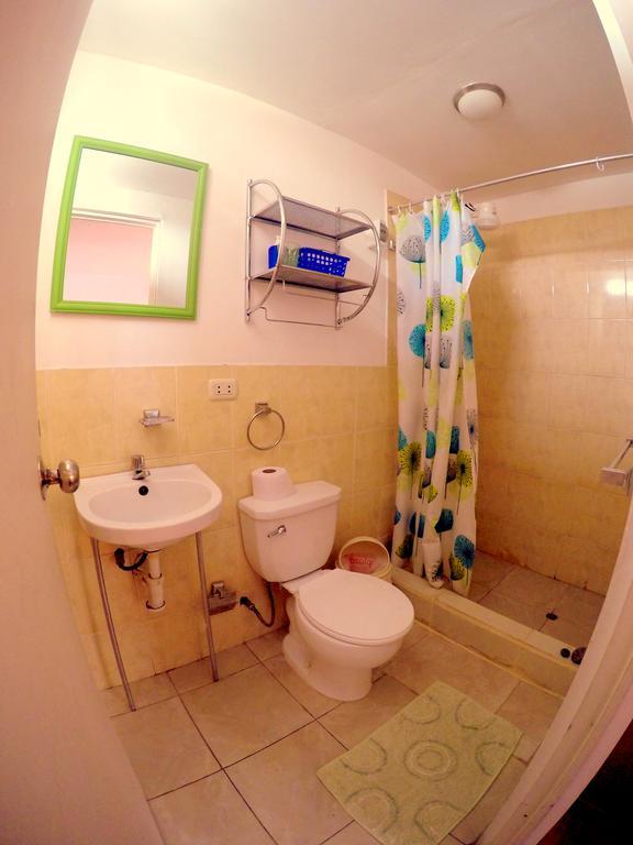 La Casa De Karla Hostel Lima Kültér fotó